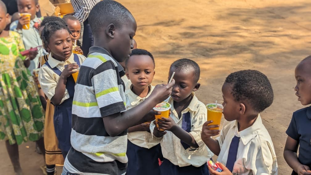 Food and Drink Sharing With the Community